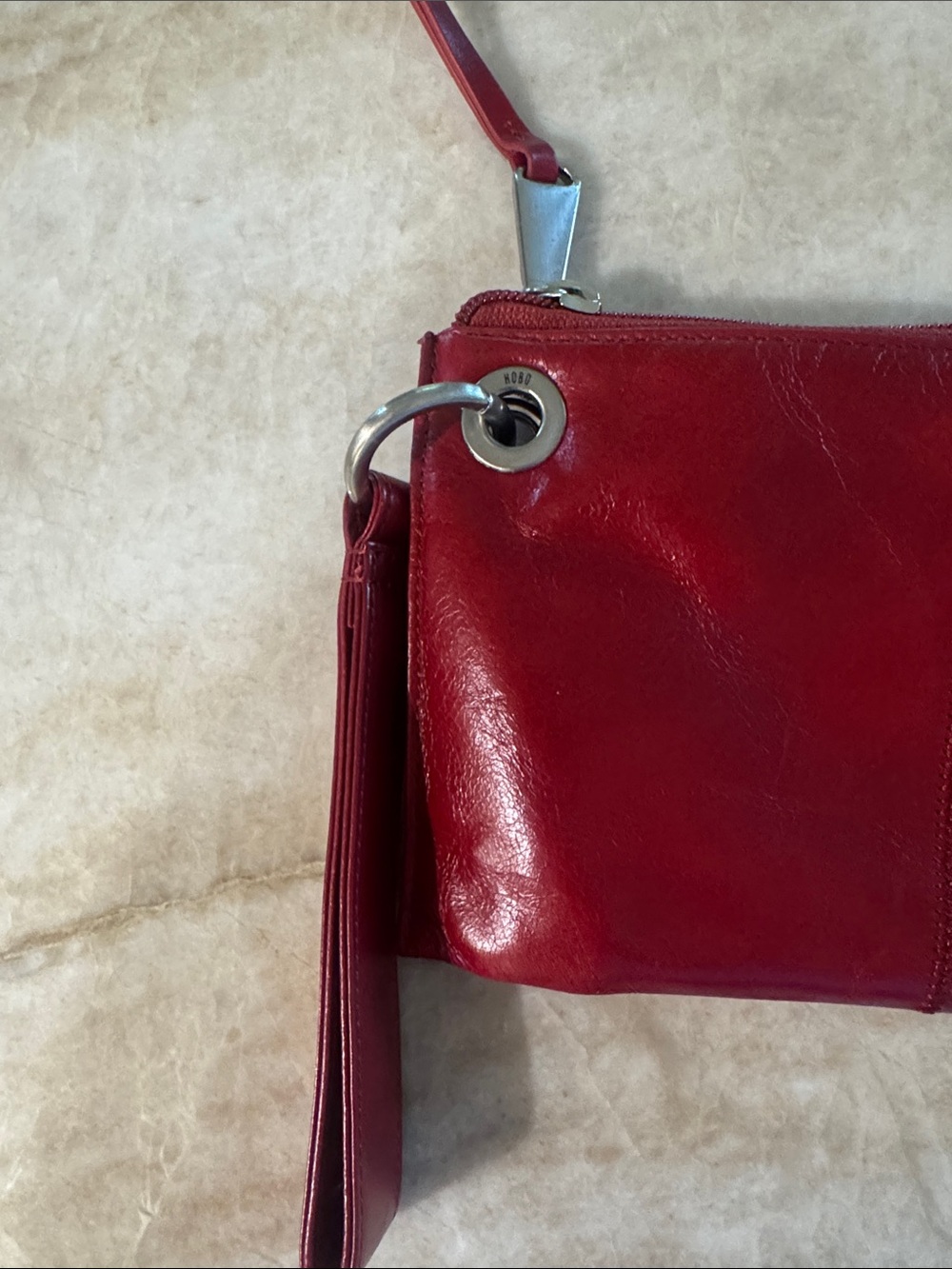 HOBO Vida Clutch Wallet NWT Cardinal Red - Picture 2 of 5
